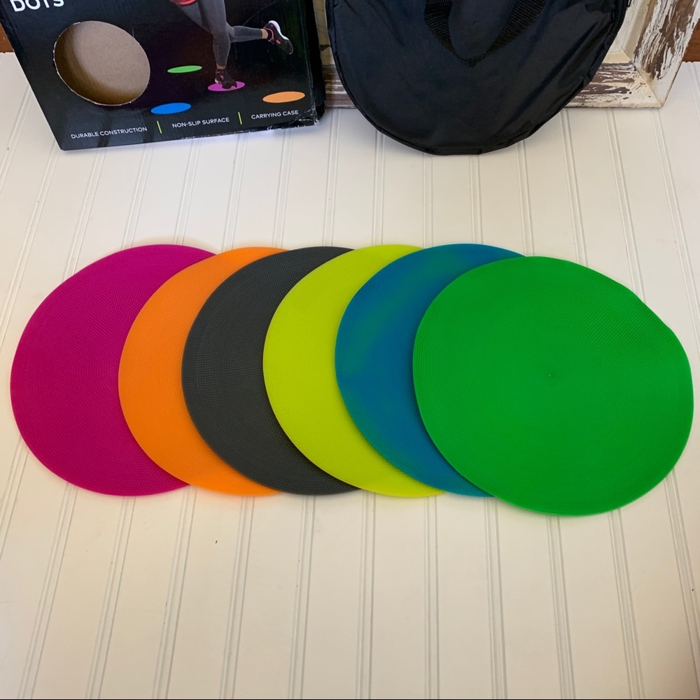 C9 by Champion Agility Dots and Carrying Case NEW